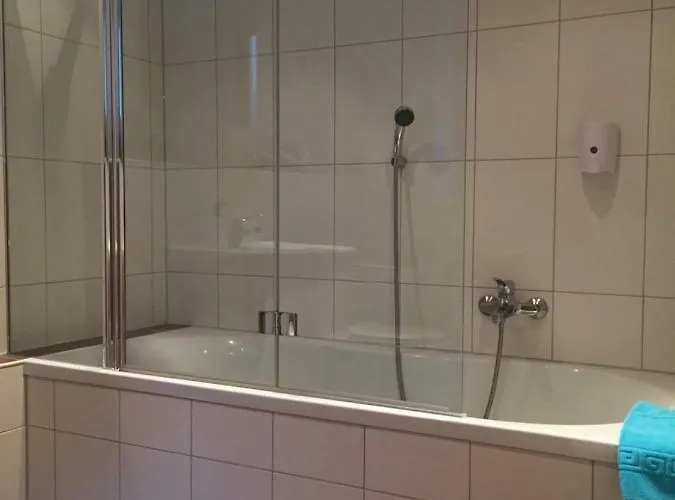 Kerzenheimer Tor 別荘 *